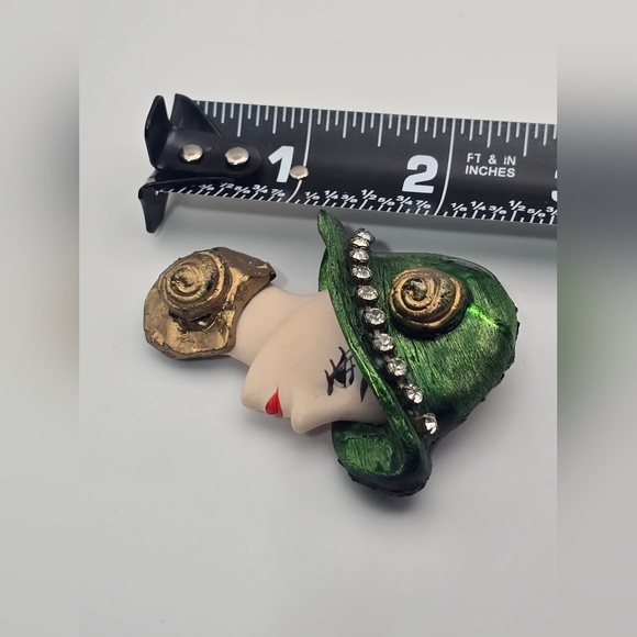 Resin Women Brooch - Picture 6 of 7